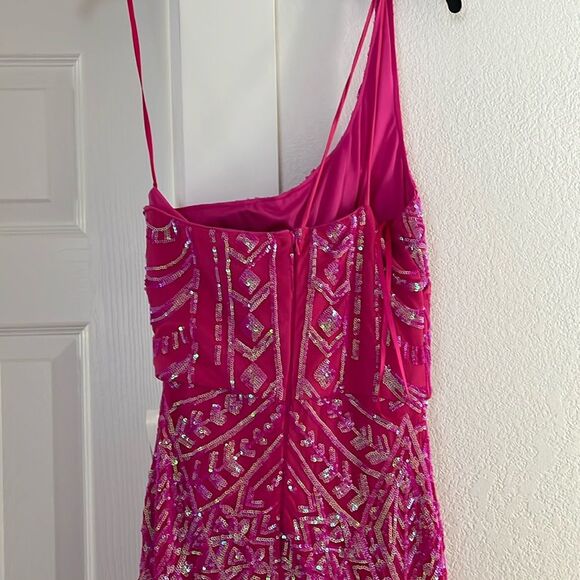 B. Darlin One Shoulder Sequin Mermaid Gown Pink Prom Size 9/10 - Picture 5 of 5